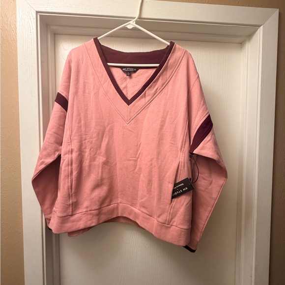 Aeropostale Tops - Aeropostale Pink and Burgundy V-Neck Hoodie